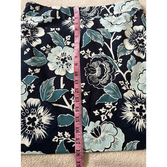 LOFT 6 NWT Blue floral print A-Line skirt. - Picture 7 of 9